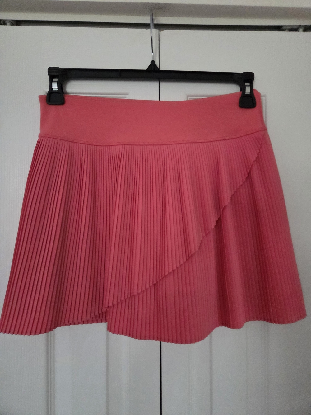Yogalicious Coral Pink Pleated Skater Skirt - Picture 2 of 9